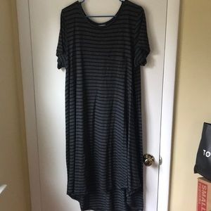 Lularoe black and grey Carly dress
